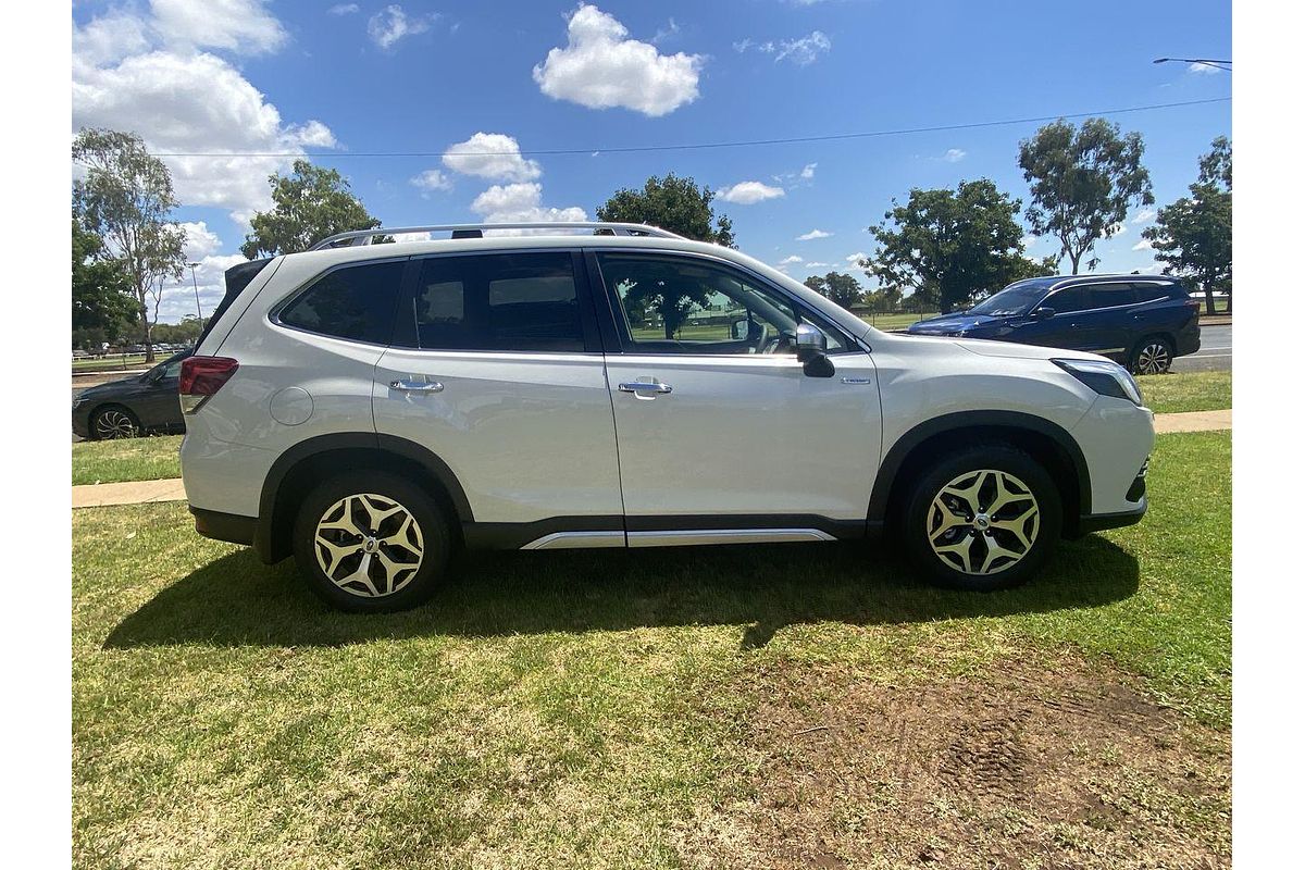 2024 Subaru Forester Hybrid L S5