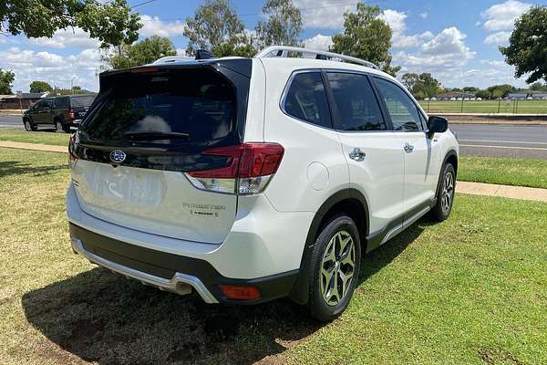 2024 Subaru Forester Hybrid L S5