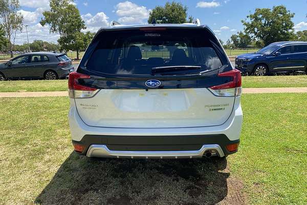 2024 Subaru Forester Hybrid L S5