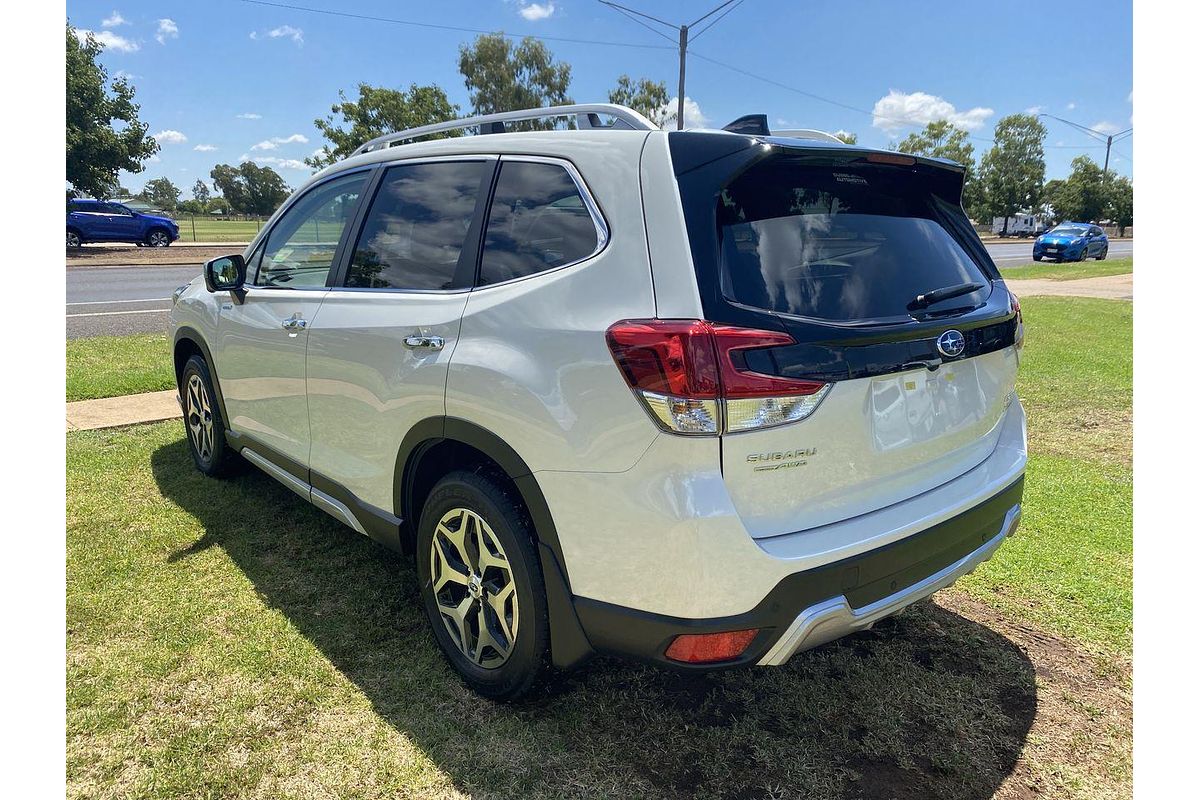 2024 Subaru Forester Hybrid L S5