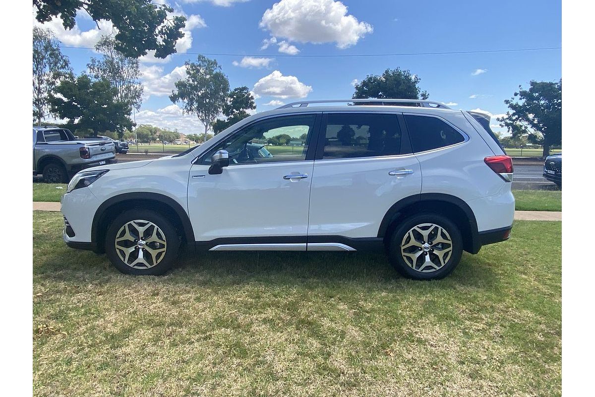2024 Subaru Forester Hybrid L S5