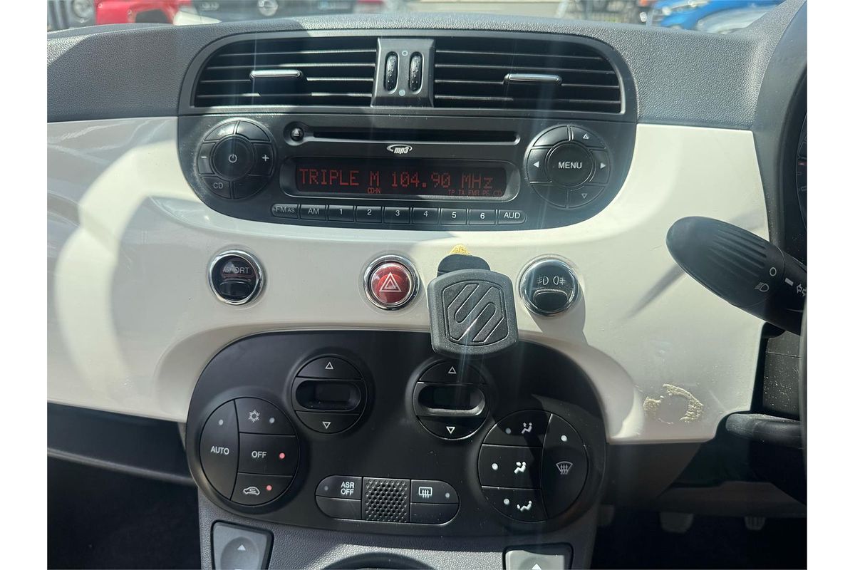 2011 Fiat 500C Series 1