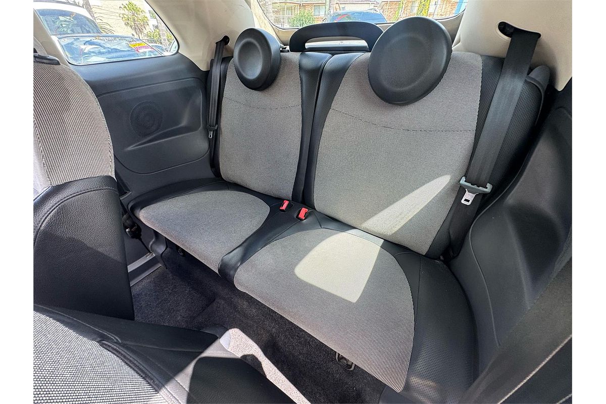 2011 Fiat 500C Series 1