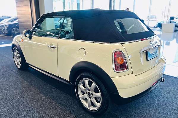 2009 MINI Cabrio Cooper R57