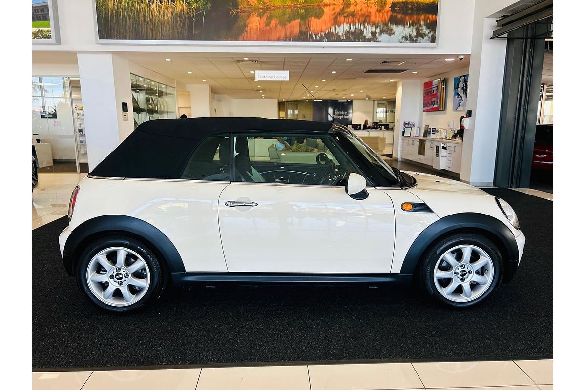 2009 MINI Cabrio Cooper R57