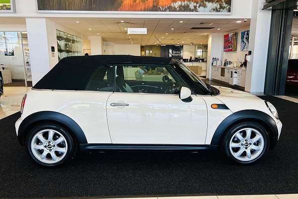 2009 MINI Cabrio Cooper R57