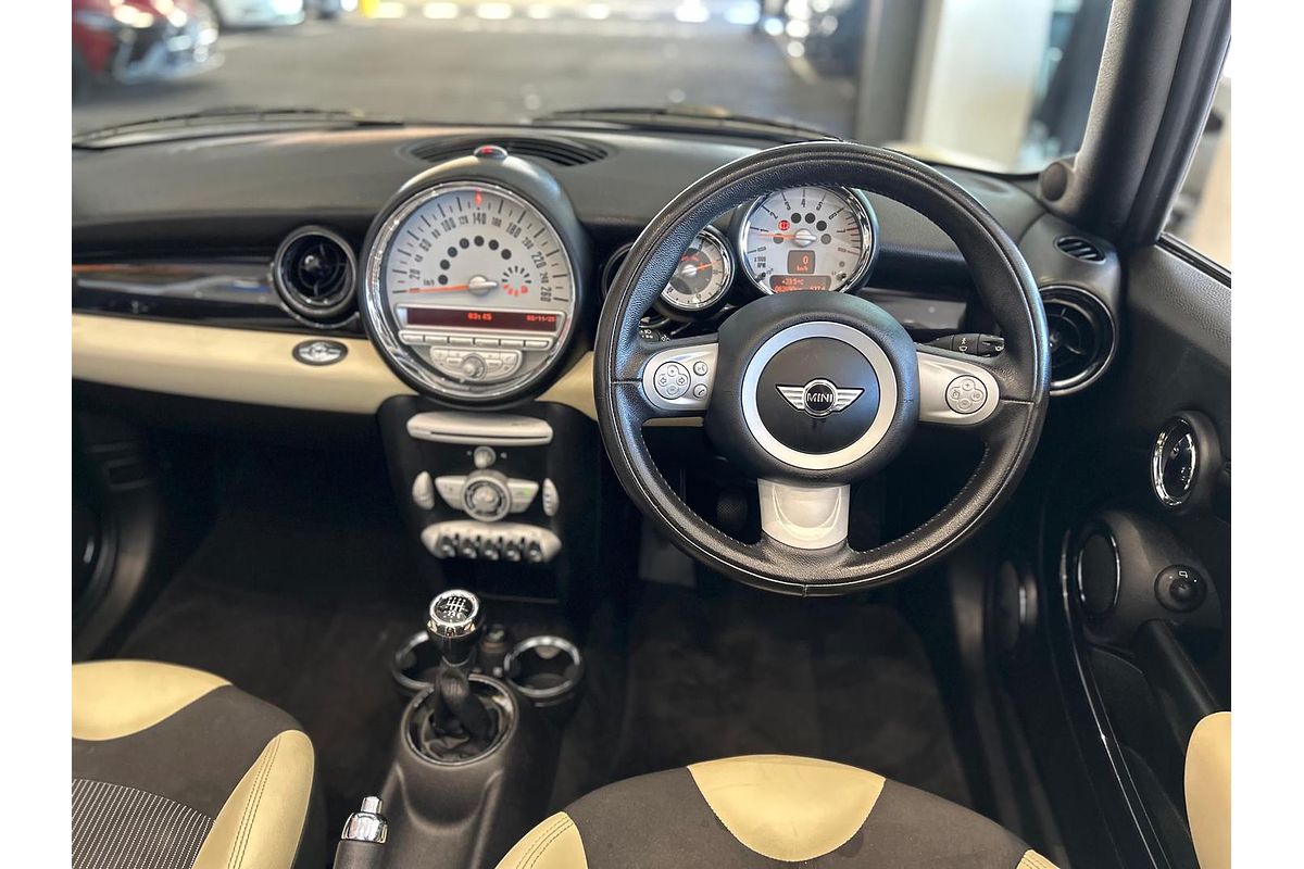 2009 MINI Cabrio Cooper R57