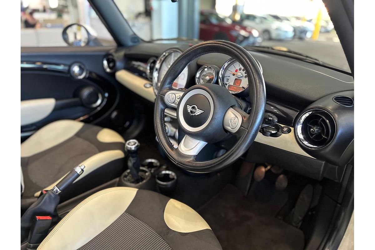 2009 MINI Cabrio Cooper R57