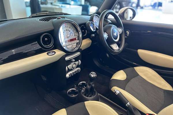 2009 MINI Cabrio Cooper R57