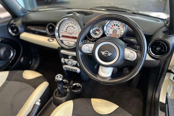 2009 MINI Cabrio Cooper R57