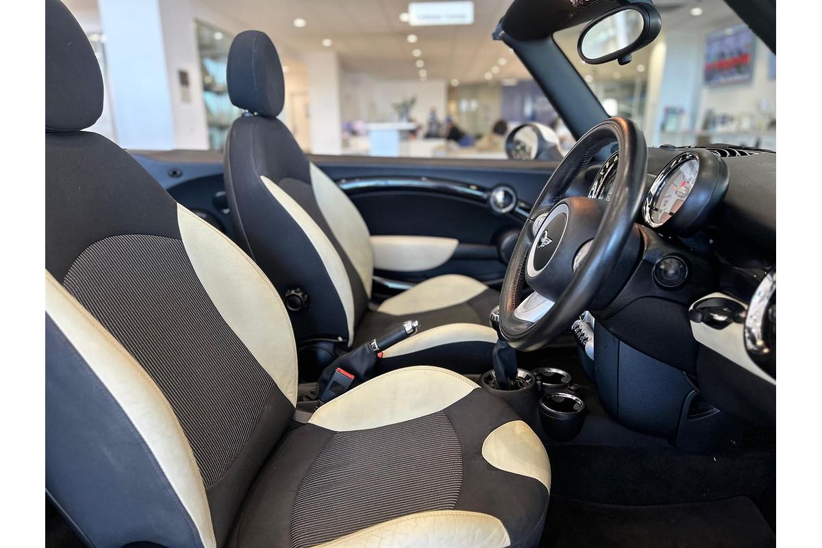 2009 MINI Cabrio Cooper R57