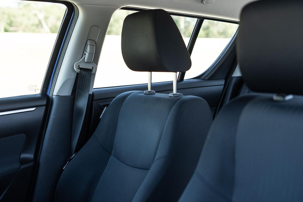 2013 Suzuki Swift GL Navigator FZ