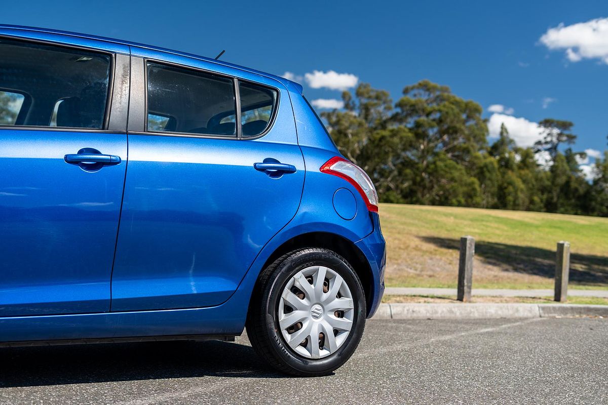 2013 Suzuki Swift GL Navigator FZ