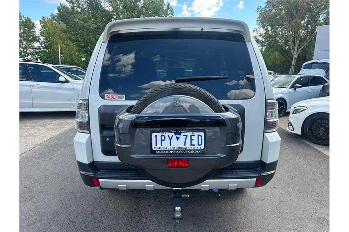 2007 Mitsubishi Pajero VR-X NS