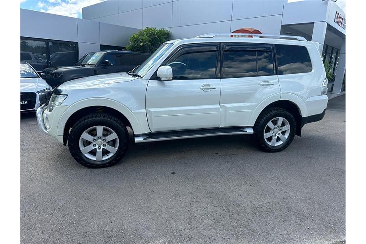 2007 Mitsubishi Pajero VR-X NS