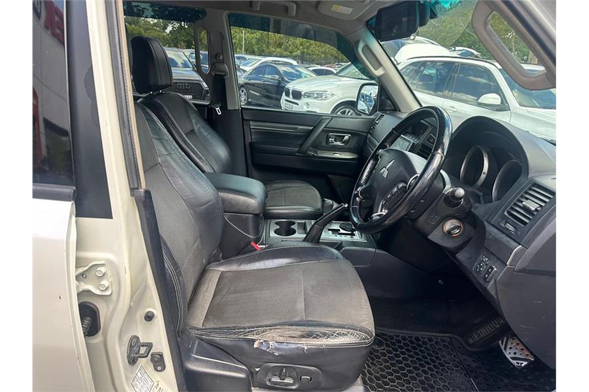 2007 Mitsubishi Pajero VR-X NS