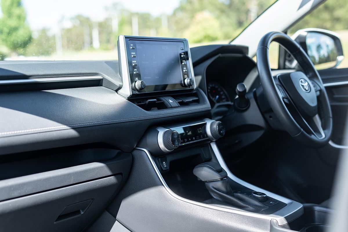 2020 Toyota RAV4 GX AXAH52R