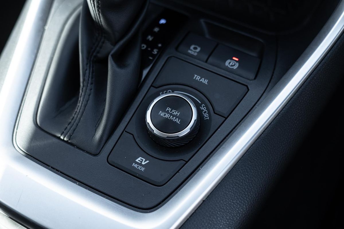 2020 Toyota RAV4 GX AXAH52R
