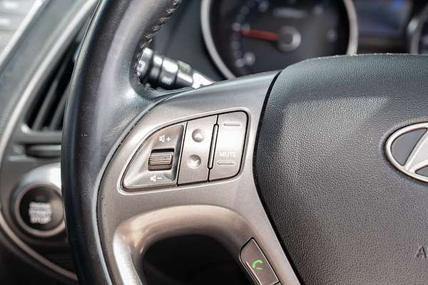 2013 Hyundai ix35 Highlander LM2