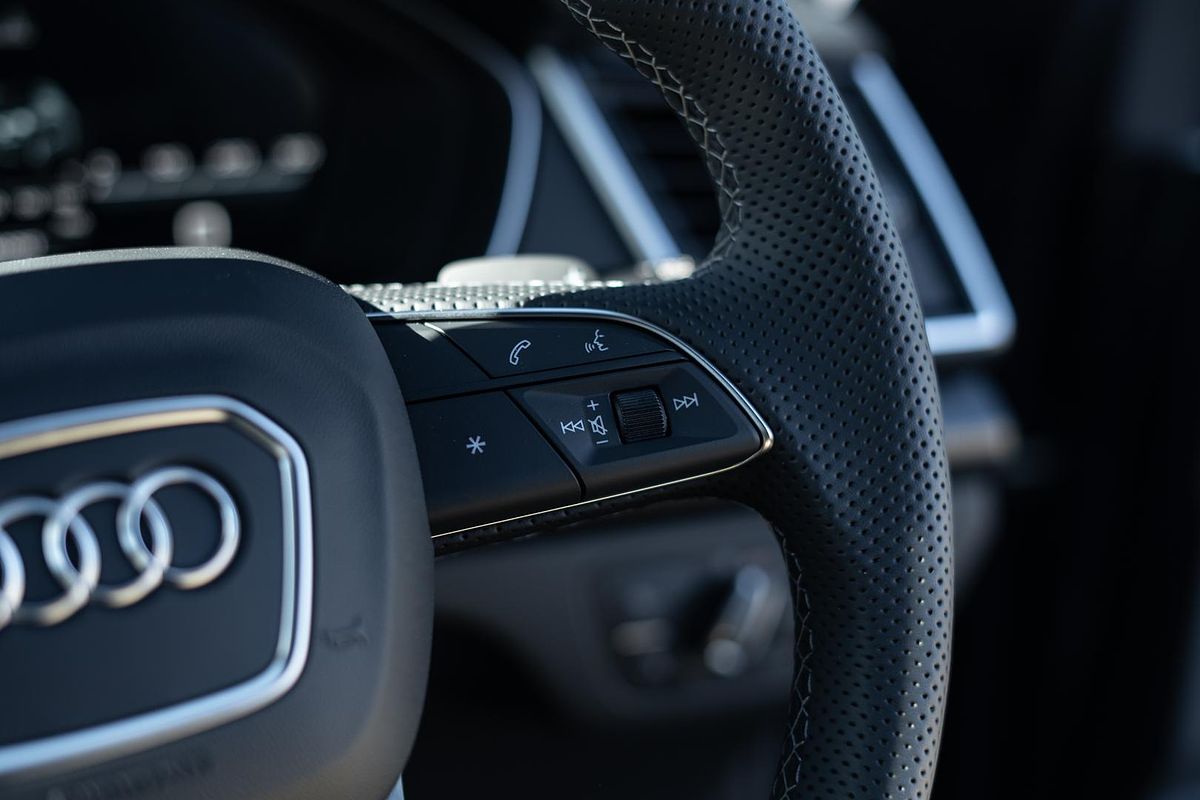 2024 Audi SQ5 TDI FY