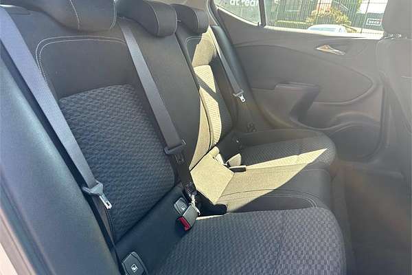 2018 Holden ASTRA R BK MY18