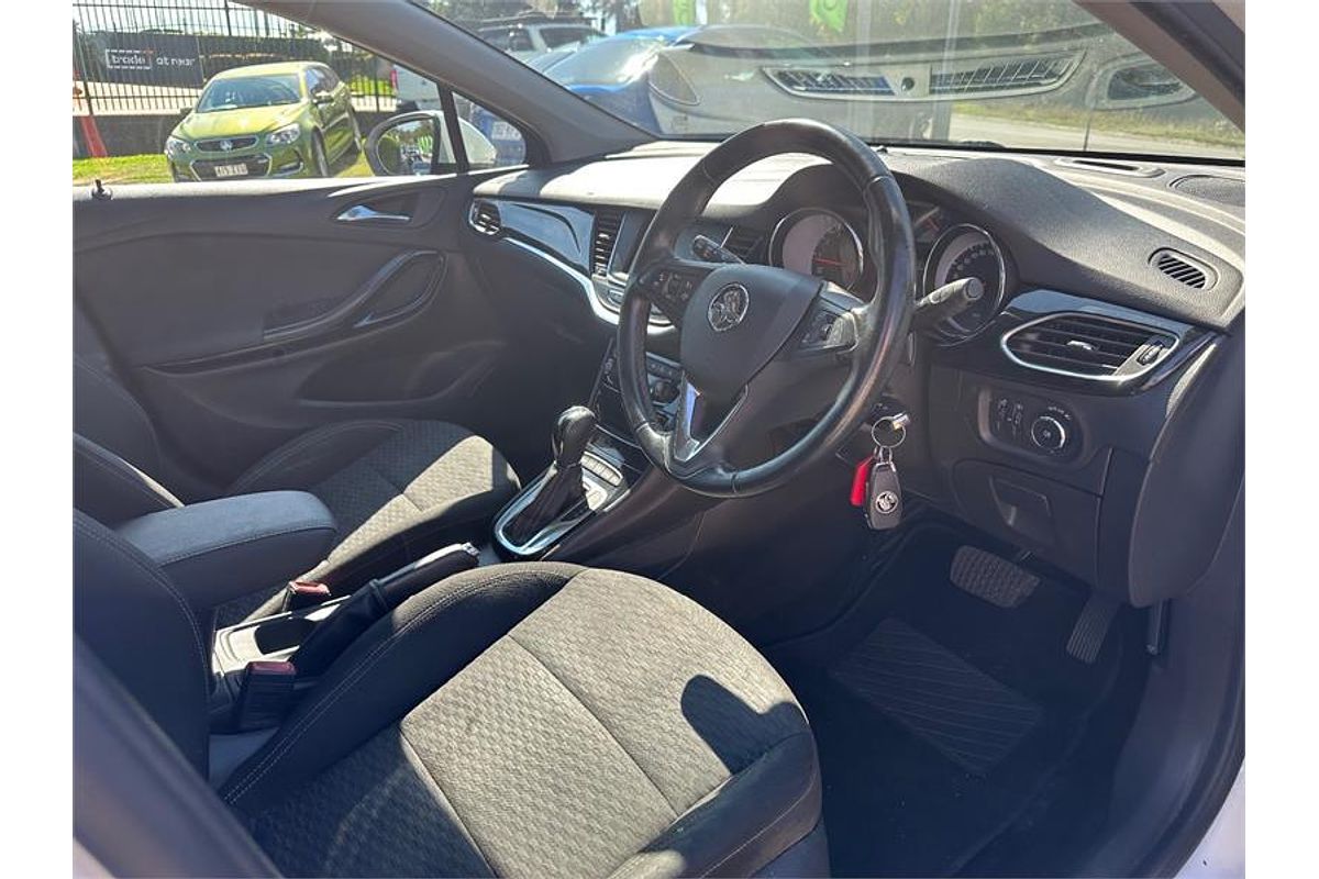 2018 Holden ASTRA R BK MY18