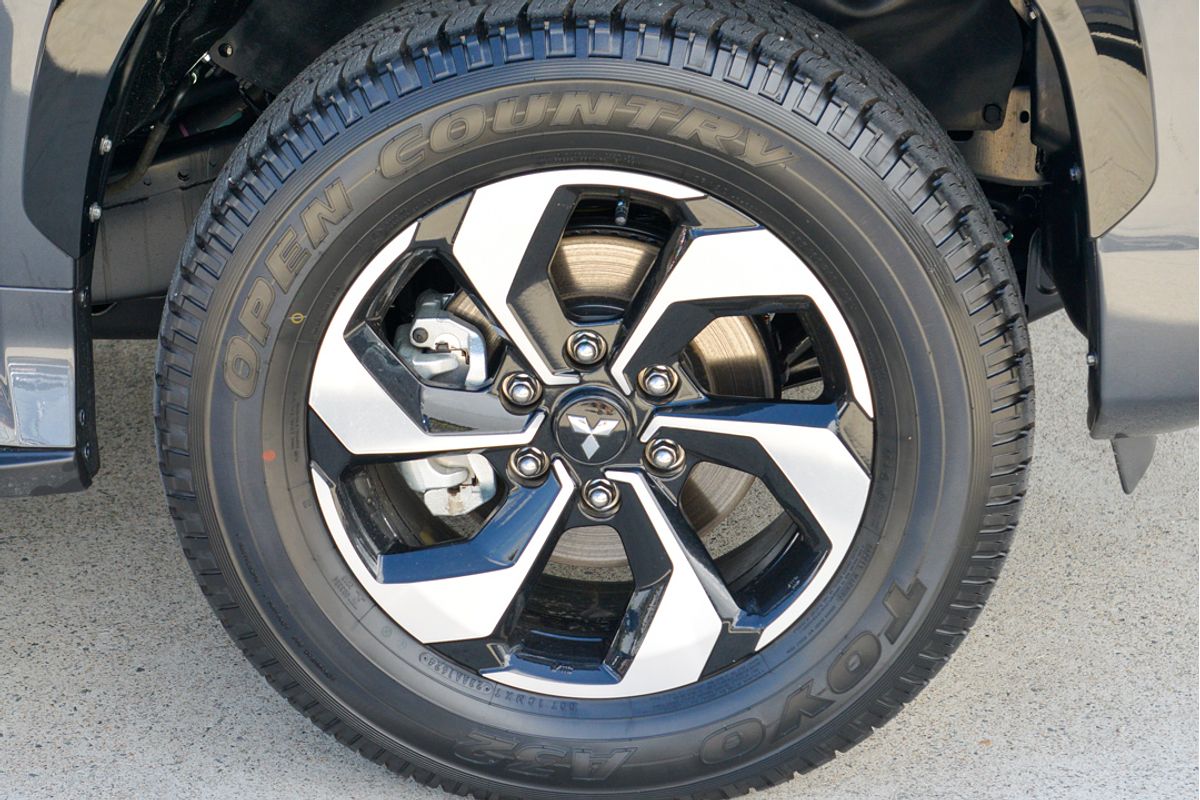 2024 Mitsubishi Pajero Sport Exceed QG