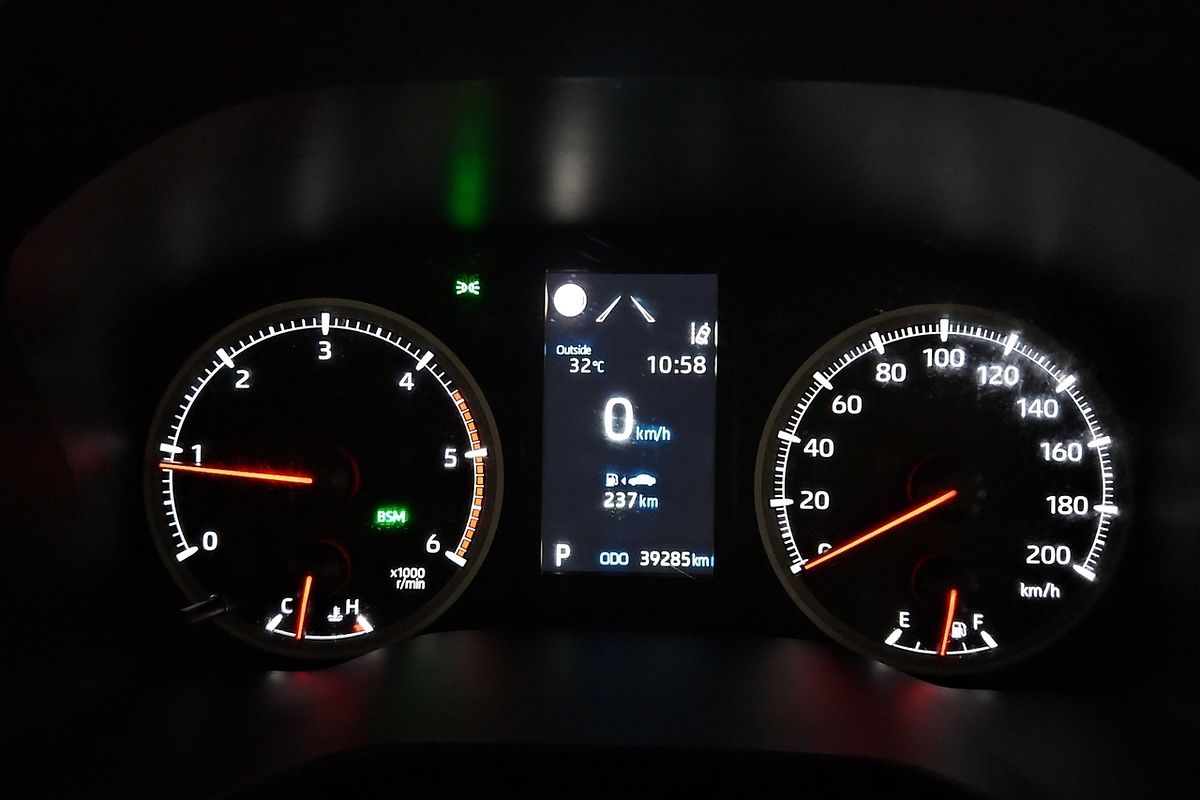 2021 Toyota Hiace GDH300R LWB