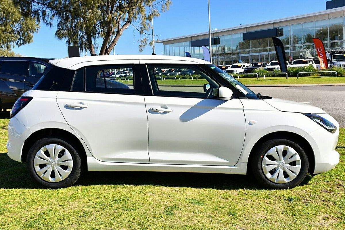 2025 Suzuki Swift Hybrid UZ