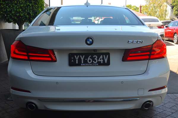 2018 BMW 5 Series 520i Luxury Line G30
