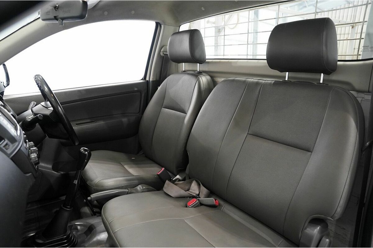 2014 Toyota Hilux Workmate TGN16R Rear Wheel Drive