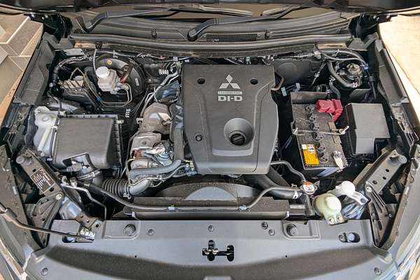 2023 Mitsubishi Triton GSR MR 4X4