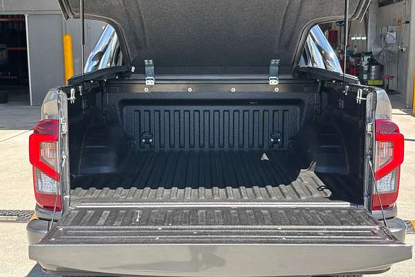 2022 Nissan Navara ST-X D23