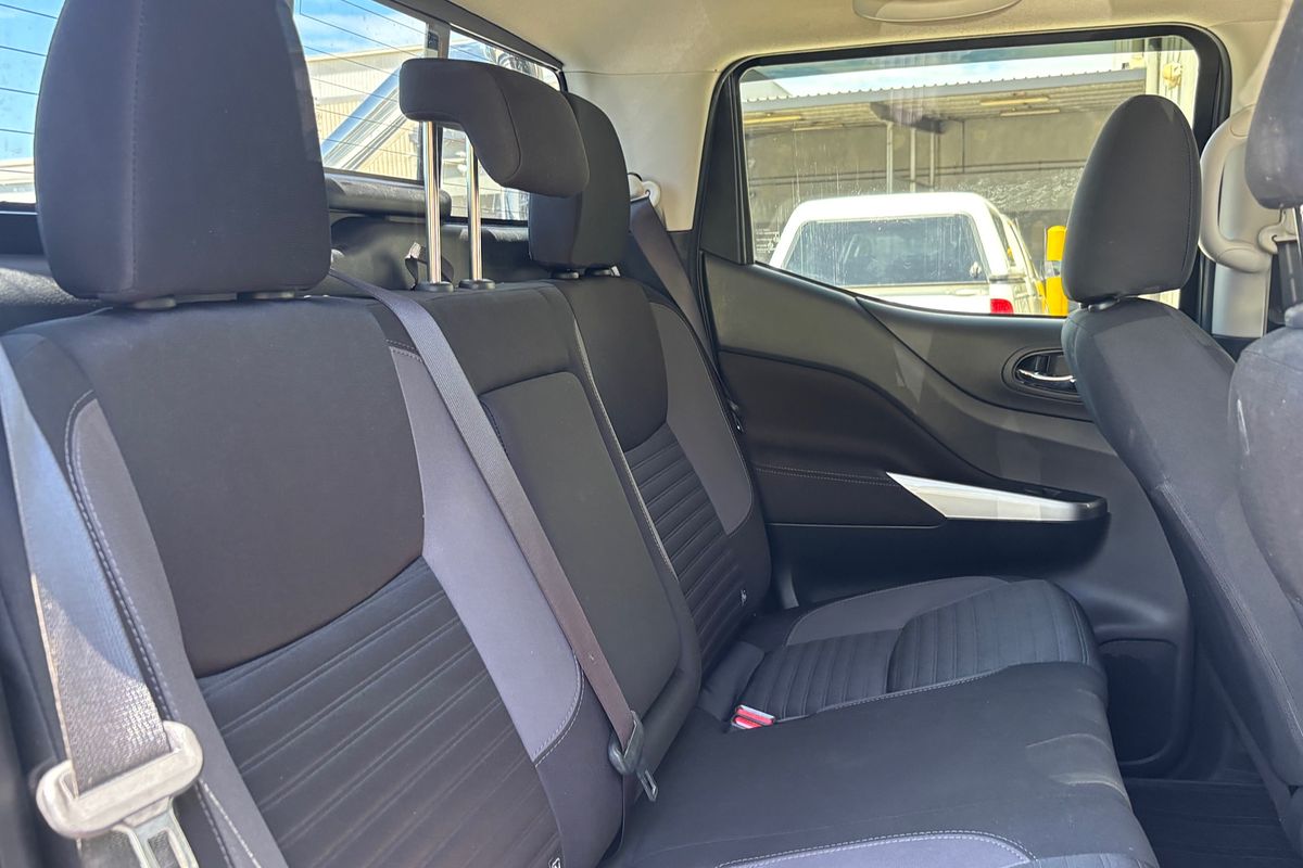 2022 Nissan Navara ST-X D23
