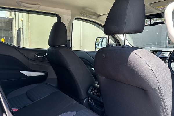2022 Nissan Navara ST-X D23