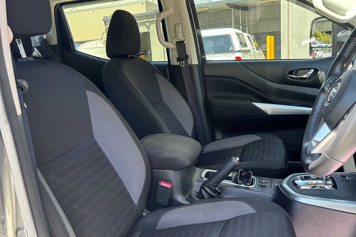 2022 Nissan Navara ST-X D23