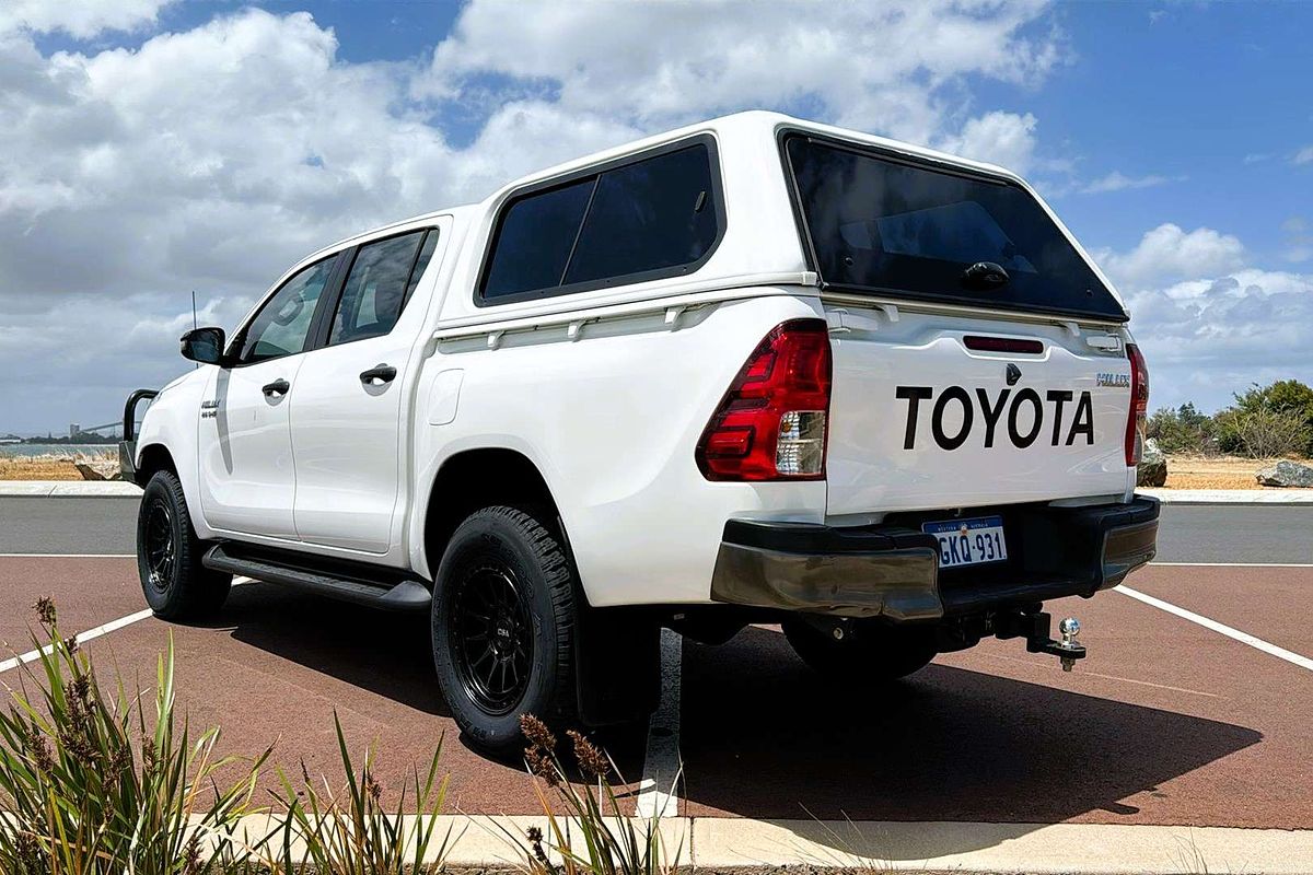 2017 Toyota Hilux SR GUN126R 4X4