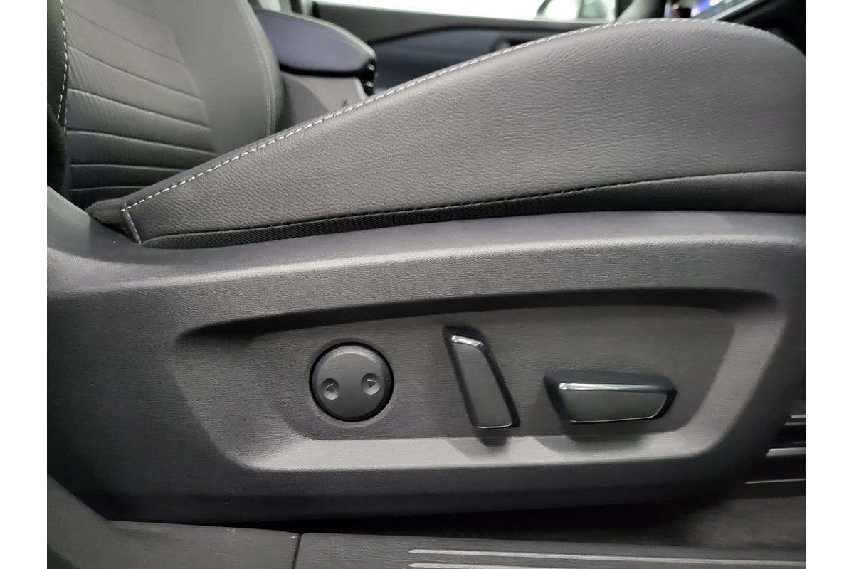 Nissan QASHQAI CVT ST-L 2-TONE ROOF