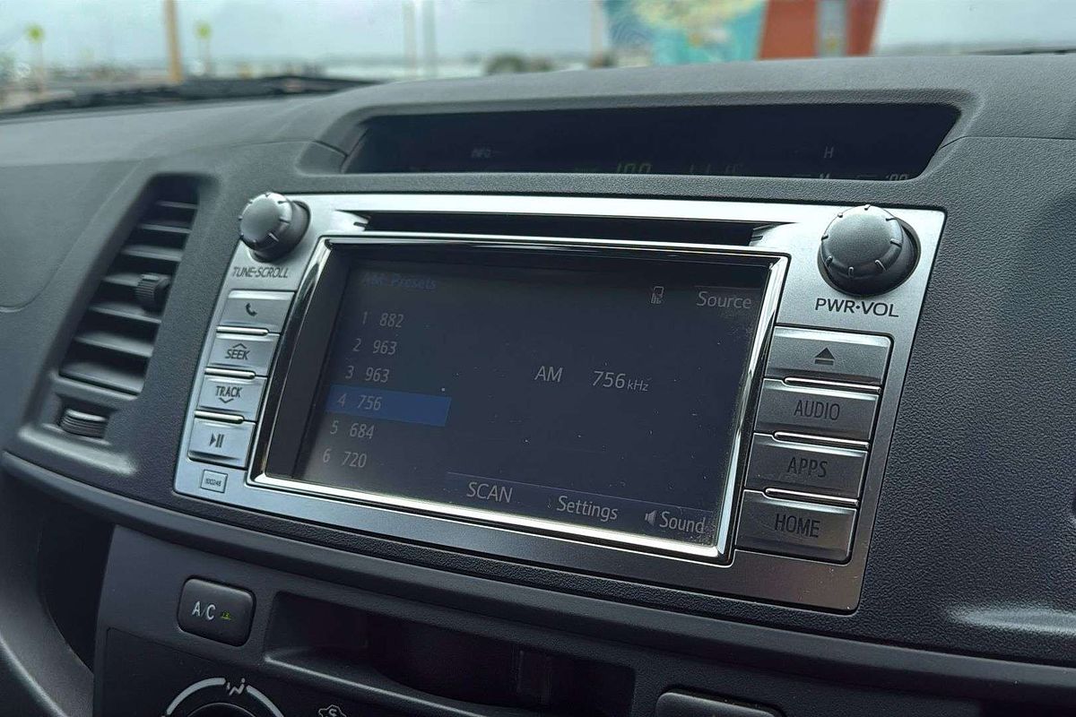 2015 Toyota Hilux SR KUN26R 4X4