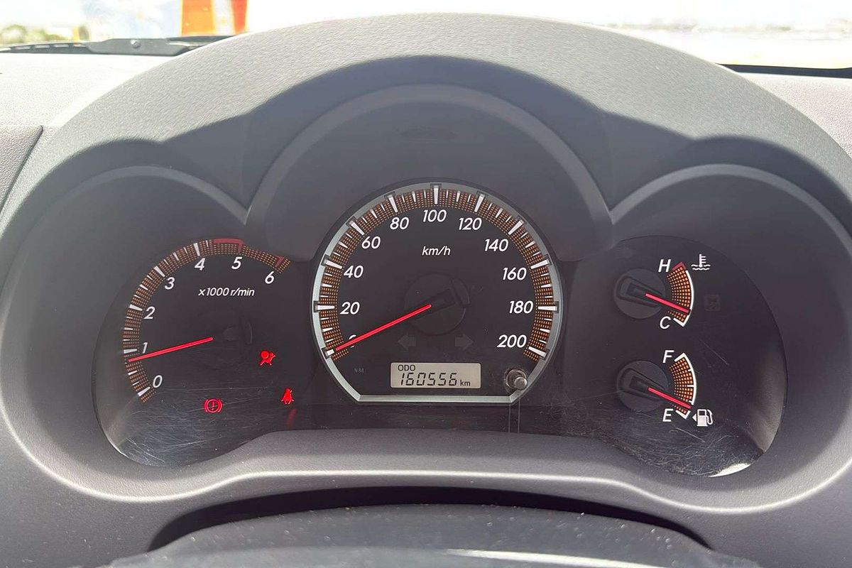 2015 Toyota Hilux SR KUN26R 4X4