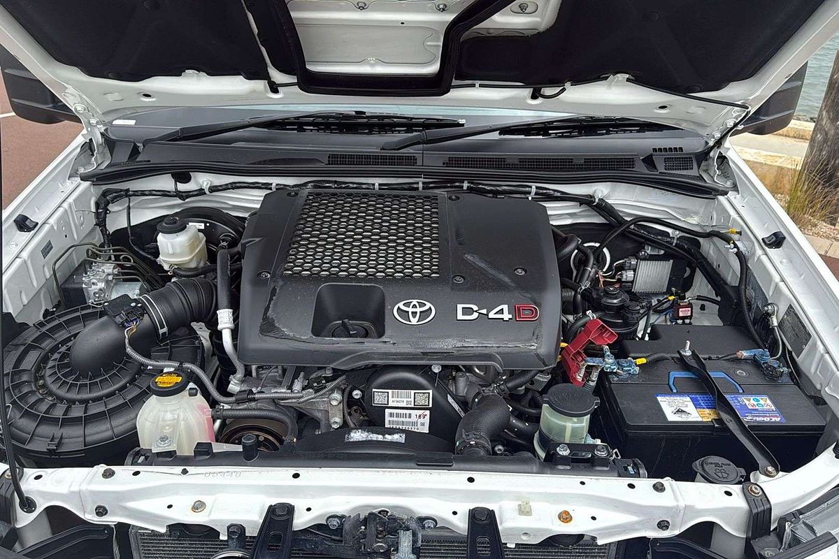 2015 Toyota Hilux SR KUN26R 4X4