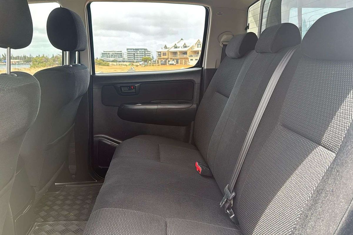 2015 Toyota Hilux SR KUN26R 4X4