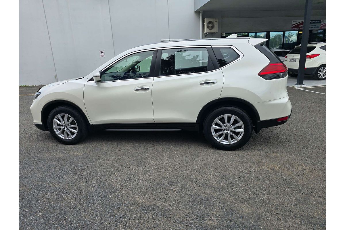 2017 Nissan X-TRAIL ST T32