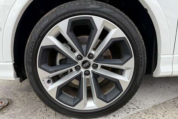 2021 Audi Q3 40 TFSI S line F3