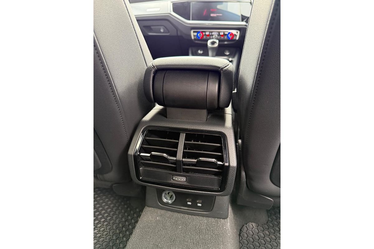 2021 Audi Q3 40 TFSI S line F3