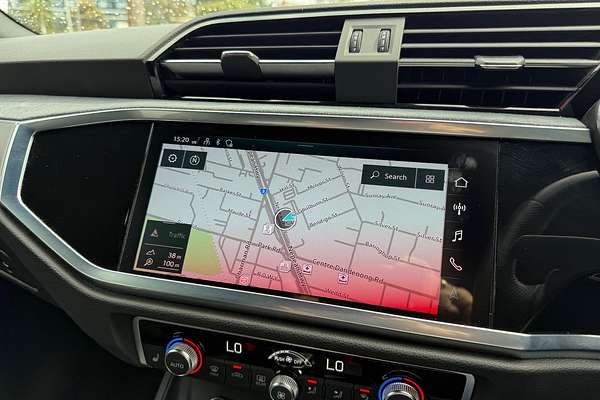 2021 Audi Q3 40 TFSI S line F3