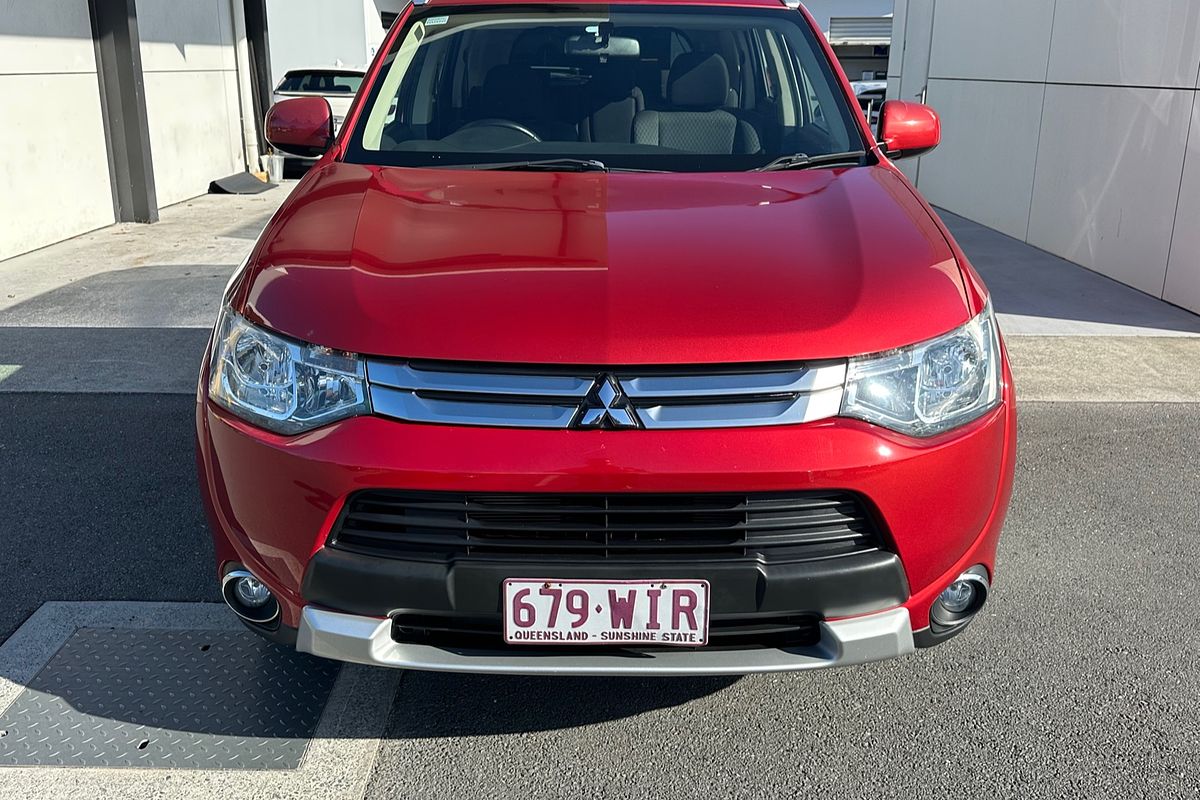 2014 Mitsubishi Outlander ES ZJ