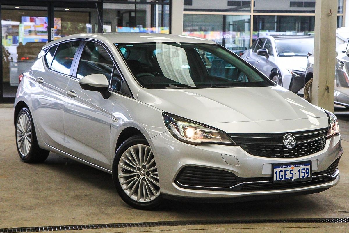 2016 Holden Astra R BK