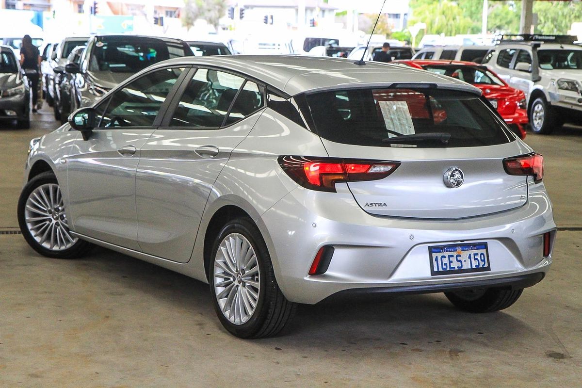 2016 Holden Astra R BK