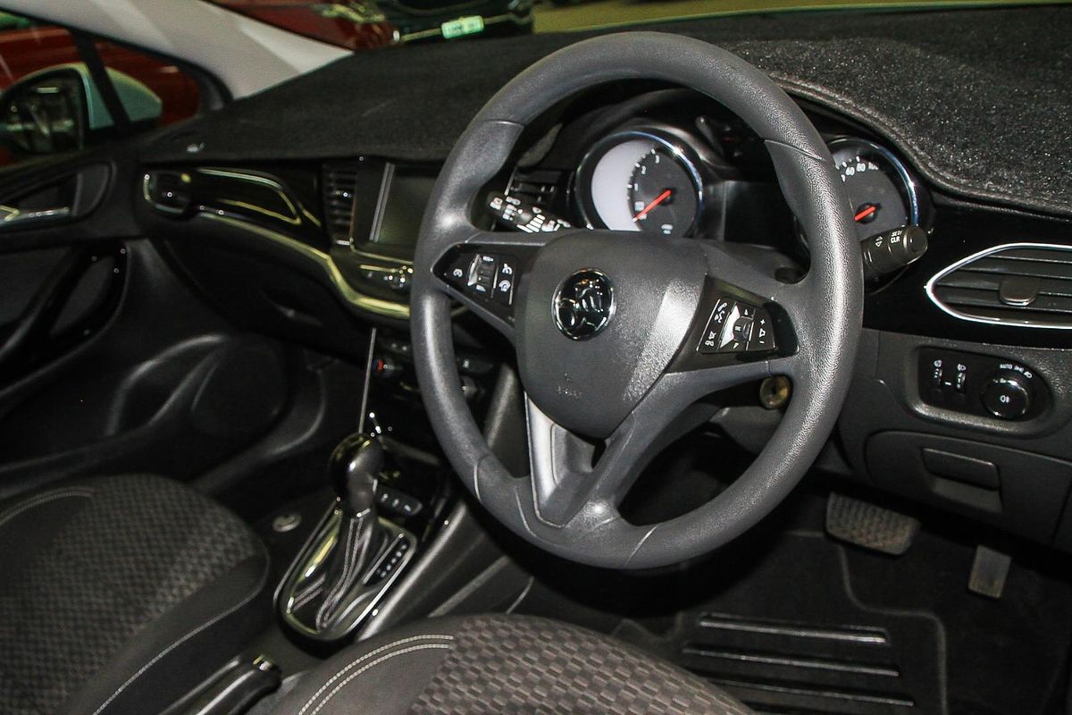 2016 Holden Astra R BK